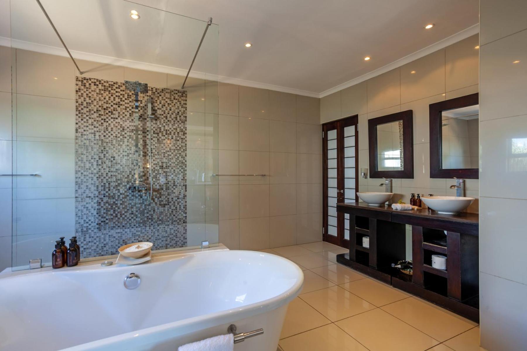 Inverdoorn Game Reserve Lodge Breede River Bagian luar foto